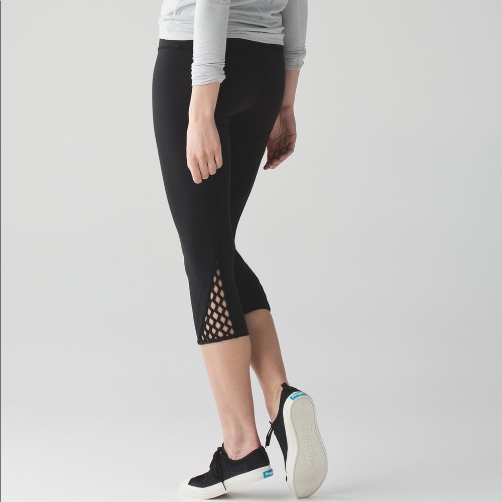Lululemon True Self Crop II Black